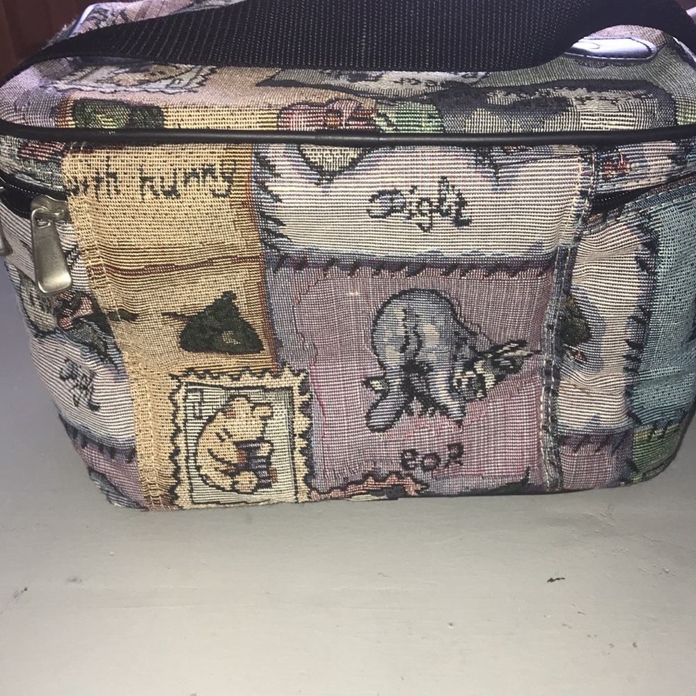 🛍🛍RARE.... Pooh tapestry carpet HandBag - Picture 12 of 13